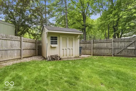 5261 Olympia Drive Indianapolis IN 46228