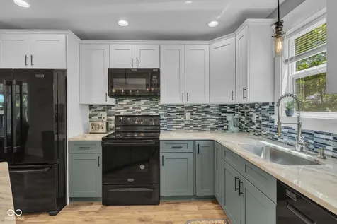 30 Lincoln Hills Coatesville IN 46121