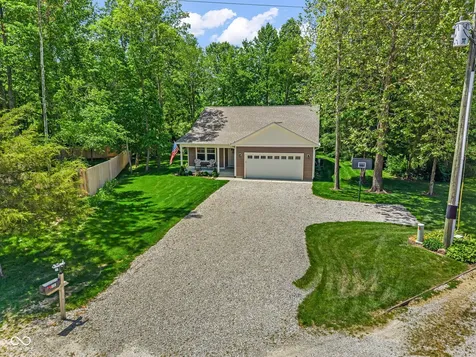 30 Lincoln Hills Coatesville IN 46121