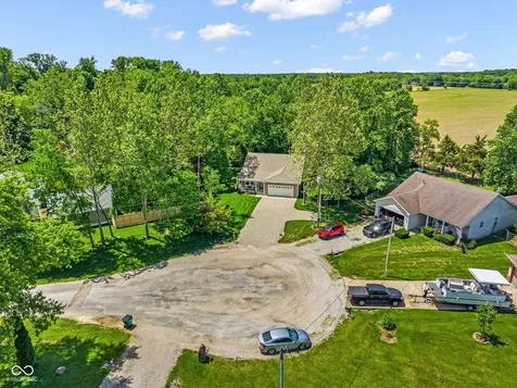 30 Lincoln Hills Coatesville IN 46121