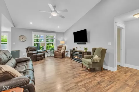 30 Lincoln Hills Coatesville IN 46121