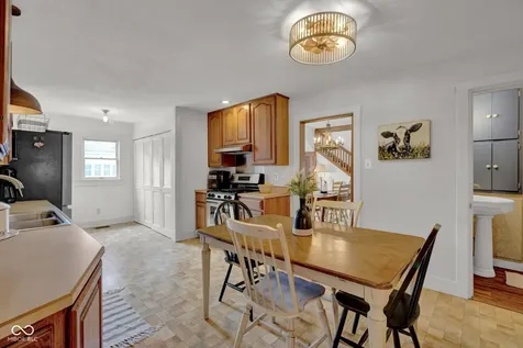 247 W Mechanic Street Bloomfield IN 47424
