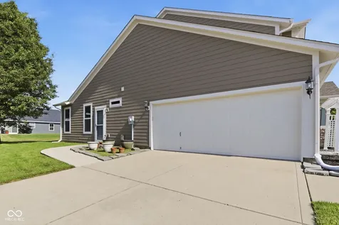5122 Clemens Place Indianapolis IN 46239