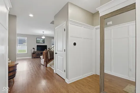 5122 Clemens Place Indianapolis IN 46239