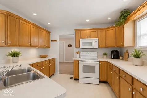 4023 Englewood Drive Indianapolis IN 46226