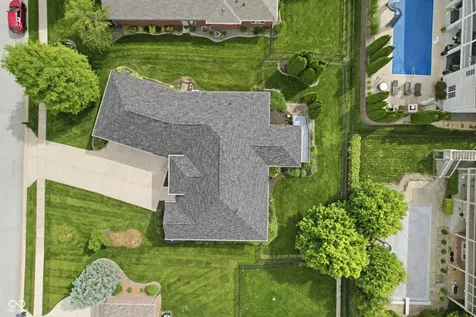 2937 Abbotsbury Court Greenwood IN 46143