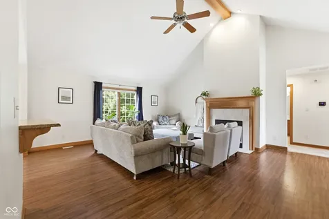 2937 Abbotsbury Court Greenwood IN 46143
