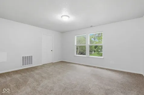 7512 Redcliff Road Indianapolis IN 46256