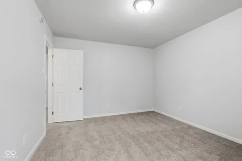 7512 Redcliff Road Indianapolis IN 46256