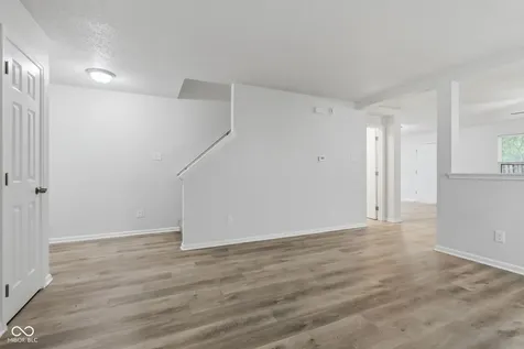 7512 Redcliff Road Indianapolis IN 46256