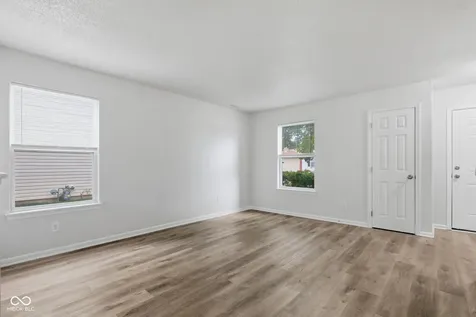 7512 Redcliff Road Indianapolis IN 46256