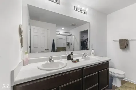 4218 Ashworth Lane Columbus IN 47201