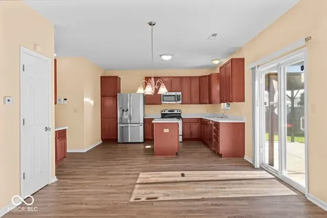 2237 Rosswood Boulevard Indianapolis IN 46229
