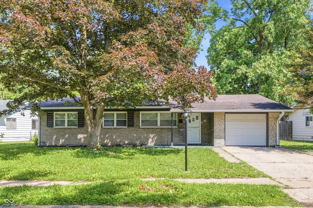 8144 Penway Street Indianapolis IN 46226