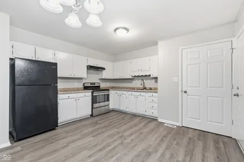 8144 Penway Street Indianapolis IN 46226