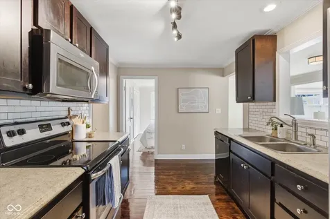 632 E 61st Street Indianapolis IN 46220