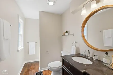 632 E 61st Street Indianapolis IN 46220