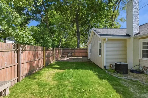 632 E 61st Street Indianapolis IN 46220