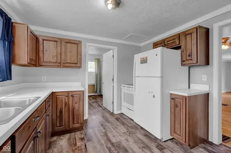 328 Wells Avenue Mitchell IN 47446