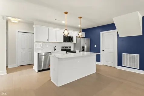 404 S Main Street Whitestown IN 46075