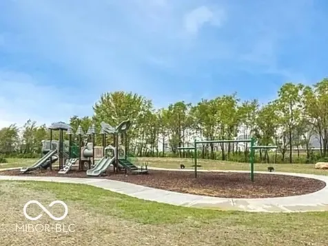 6637 Redwood Drive Mccordsville IN 46055