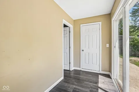 8033 Wysong Drive Indianapolis IN 46219