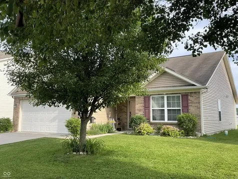 2731 Winding Creek Lane Greenfield IN 46140