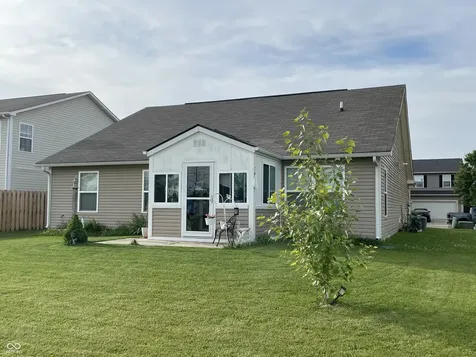 2731 Winding Creek Lane Greenfield IN 46140