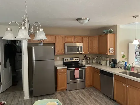 2731 Winding Creek Lane Greenfield IN 46140