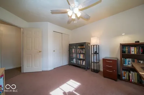 1662 Acorn Road Franklin IN 46131