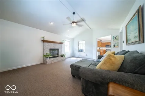 1662 Acorn Road Franklin IN 46131
