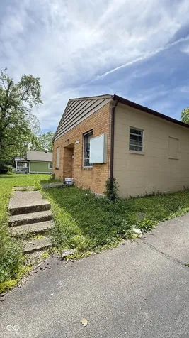 3611 E 34th Street Indianapolis IN 46218