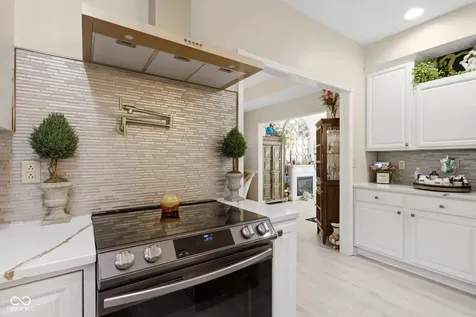 6054 Easy Lane Indianapolis IN 46259