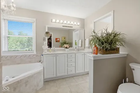 6054 Easy Lane Indianapolis IN 46259