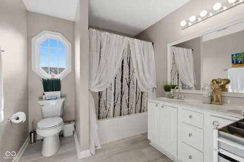 6054 Easy Lane Indianapolis IN 46259