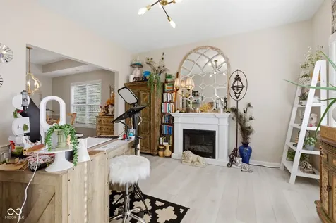 6054 Easy Lane Indianapolis IN 46259
