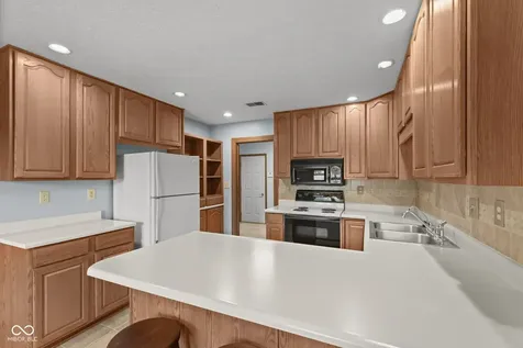 706 Paris Drive Franklin IN 46131