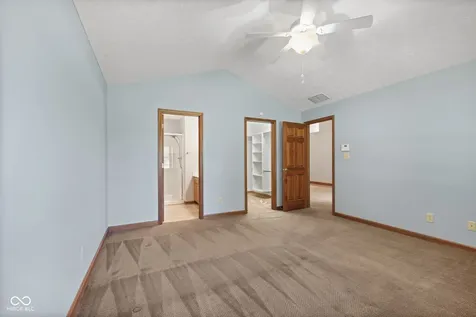 706 Paris Drive Franklin IN 46131