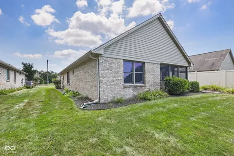 706 Paris Drive Franklin IN 46131