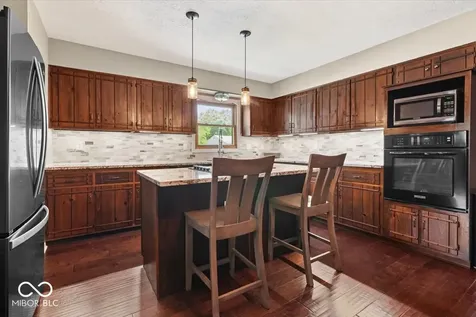 105 Aspen Way Noblesville IN 46062