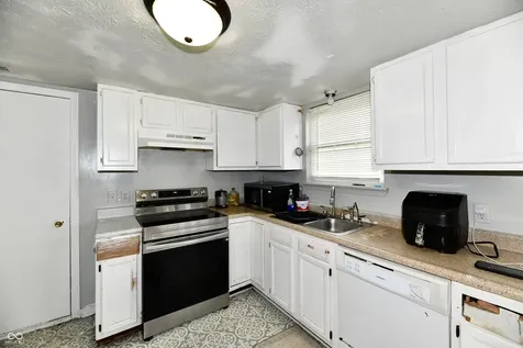 4538 Golden Meadow Court Indianapolis IN 46254