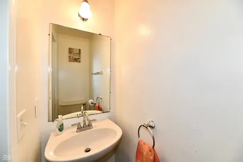4538 Golden Meadow Court Indianapolis IN 46254