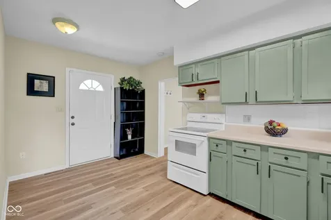 1617 Lafayette Avenue Columbus IN 47201
