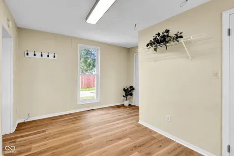 1617 Lafayette Avenue Columbus IN 47201