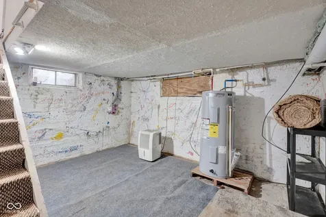 1617 Lafayette Avenue Columbus IN 47201