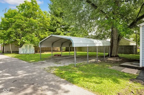 1617 Lafayette Avenue Columbus IN 47201