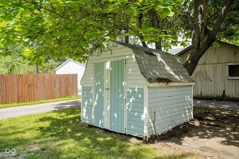 1617 Lafayette Avenue Columbus IN 47201