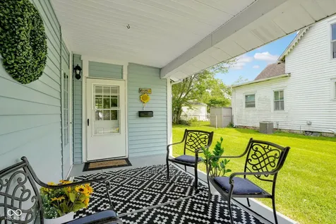 1617 Lafayette Avenue Columbus IN 47201