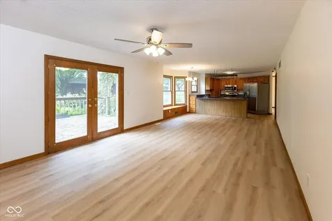 9066 Bakeway Drive Indianapolis IN 46231