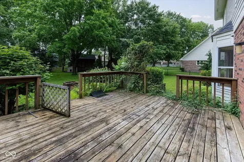 9066 Bakeway Drive Indianapolis IN 46231